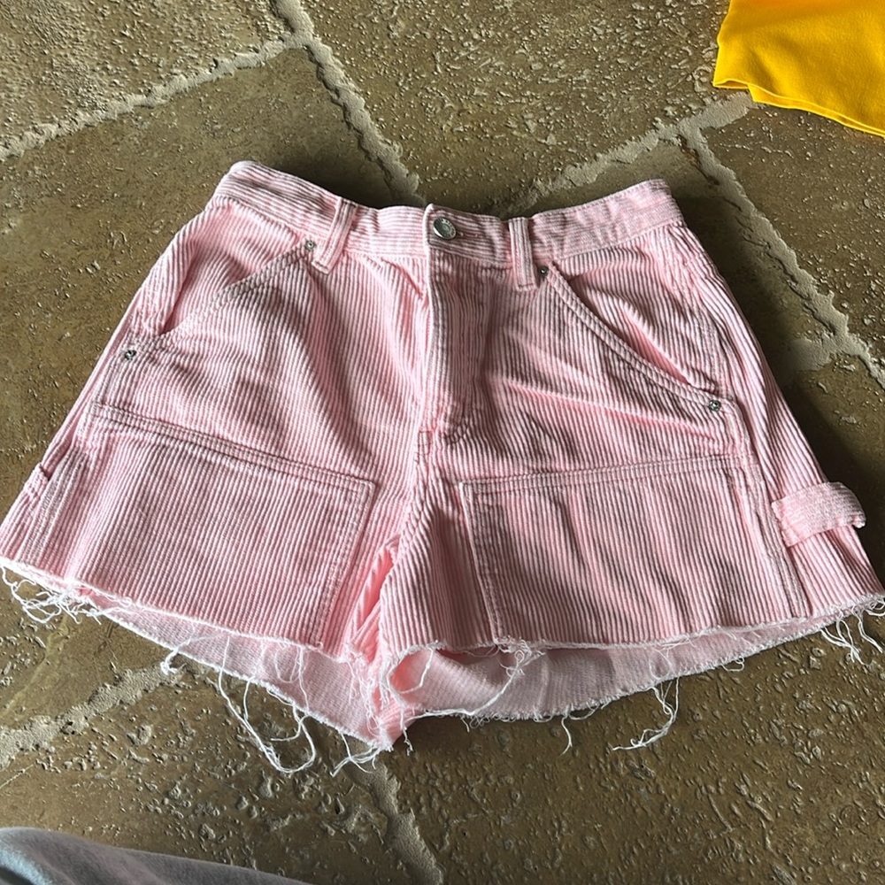 urban outfitter corduroy cargo pink shorts